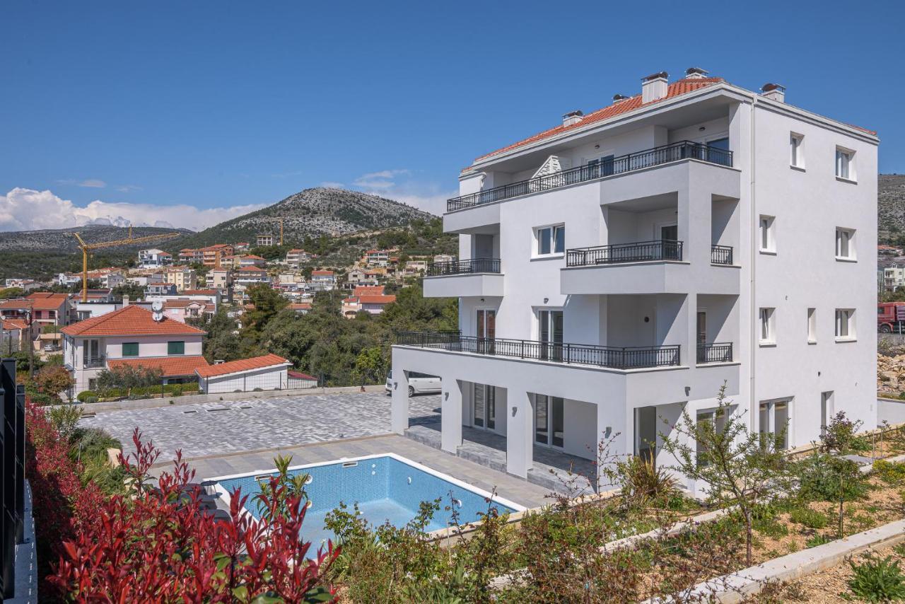 Villa Barbara & Zoran With Heated Swimming Pool Seget Vranjica Extérieur photo