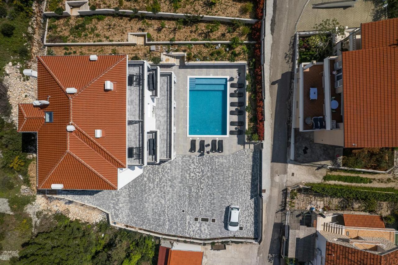 Villa Barbara & Zoran With Heated Swimming Pool Seget Vranjica Extérieur photo