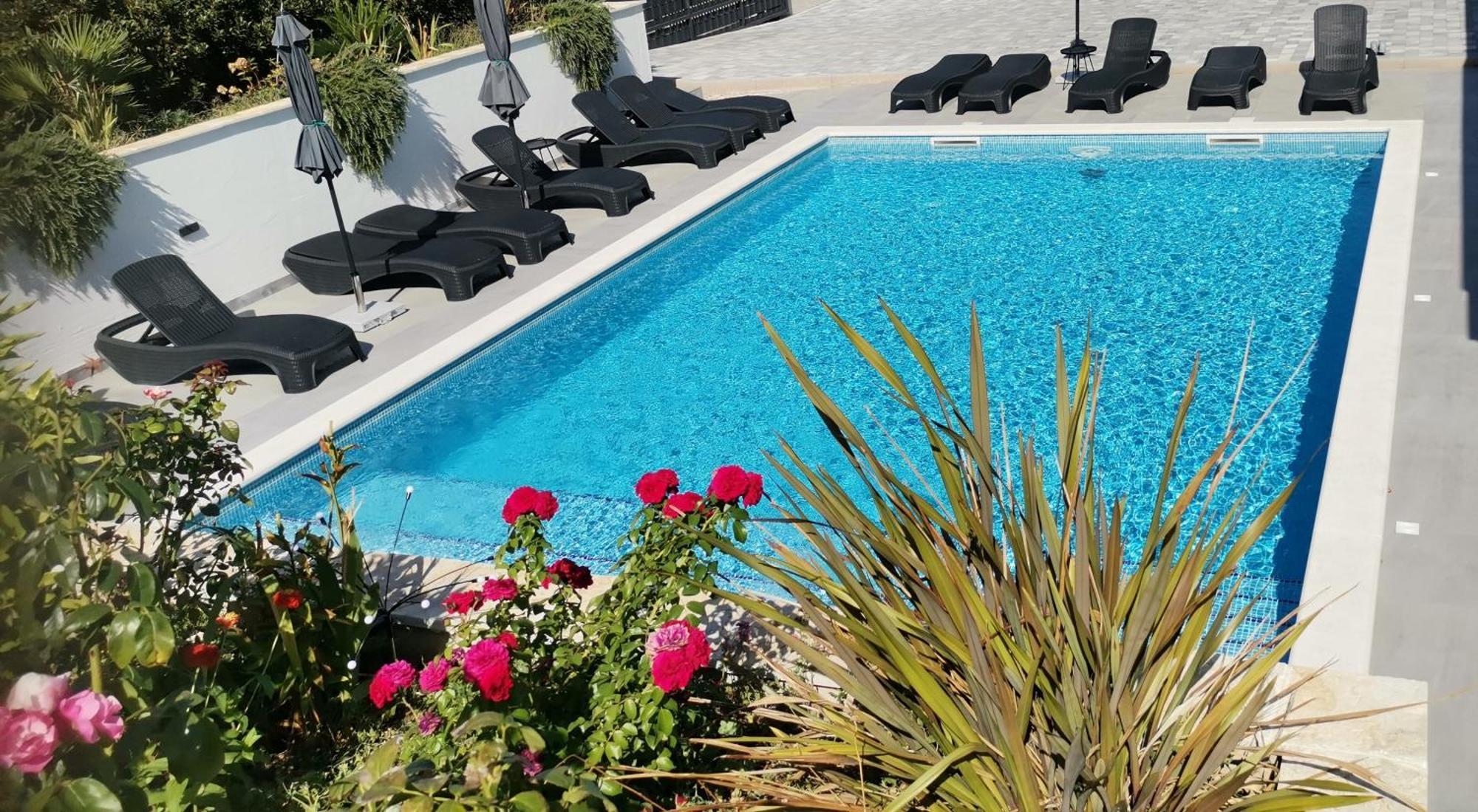 Villa Barbara & Zoran With Heated Swimming Pool Seget Vranjica Extérieur photo